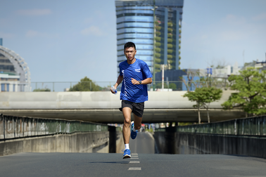 Pocari Sweat Việt Nam đồng hành cùng Hứa Thuận Long đến Tokyo Marathon 2024