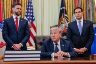 Ông Trump nói về liên danh tranh cử tổng thống “bất khả chiến bại” năm 2028