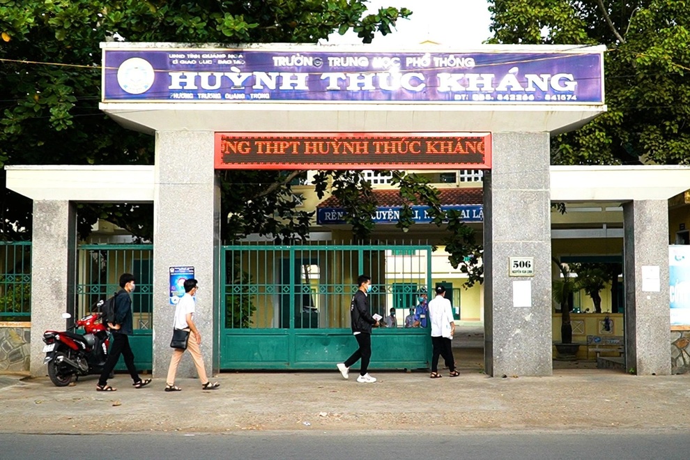 Sáng nay, hơn 11.000 thí sinh dự thi tốt nghiệp THPT đợt 2 môn Ngữ văn - 6 Sáng nay, hơn 11.000 thí sinh dự thi tốt nghiệp THPT đợt 2 môn Ngữ văn - 6