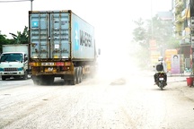 Thảm cảnh vừa bụi vừa lầy trên "con đường đại gia" ở Hà Nội