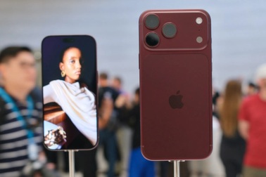 Bán lại suất mua sớm iPhone 18 Pro Max, dân buôn kiếm lãi tiền triệu