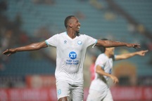 CLB Nam Định ngược dòng đánh bại PVF-CAND, Hải Phòng thắng dễ SL Nghệ An