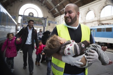 Đức kiểm soát biên giới, dừng tiếp nhận người tị nạn