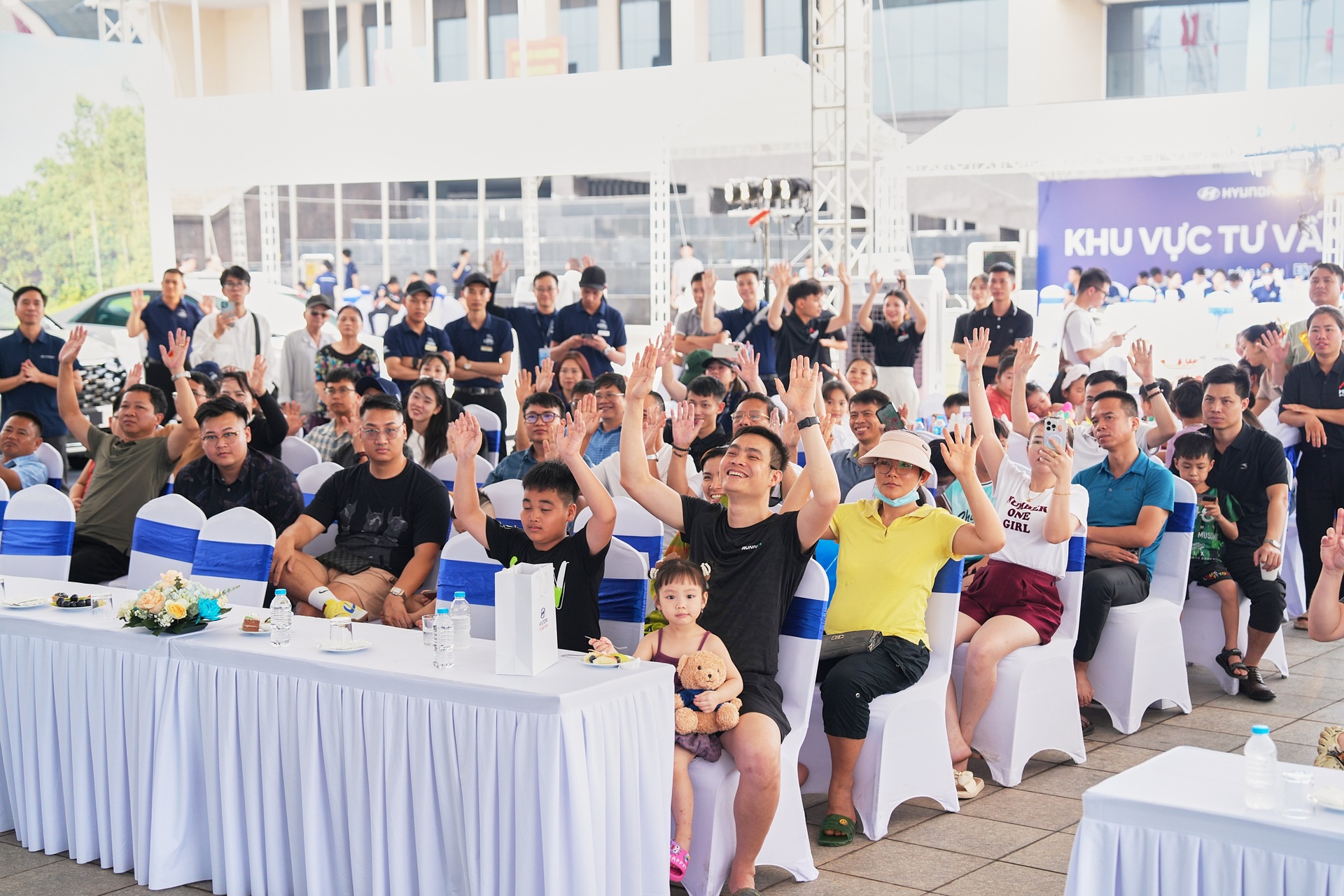 Ngày hội chăm sóc xe Hyundai 2025: Dịch vụ xứng tầm, lan tỏa giá trị nhân văn - 1 Ngày hội chăm sóc xe Hyundai 2025: Dịch vụ xứng tầm, lan tỏa giá trị nhân văn - 1