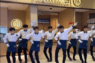 Chuỗi lẩu Haidilao thu gần 2 triệu USD mỗi ngày, IPO ở Mỹ