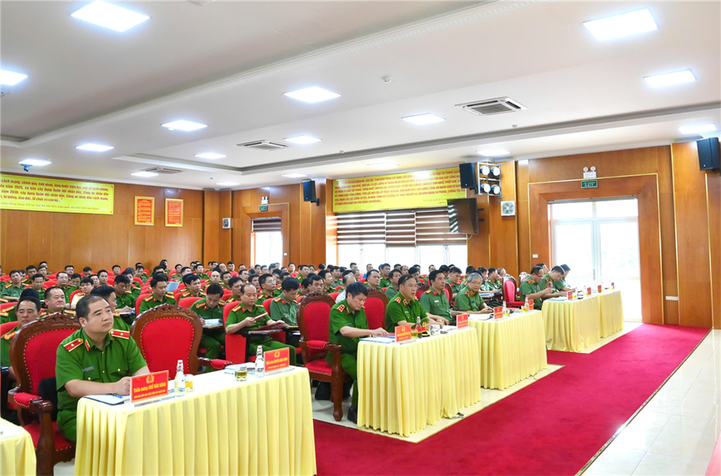 Bộ Công an yêu cầu tiếp tục điều tra mở rộng vụ án ma túy ở Quảng Ninh - 2 Bộ Công an yêu cầu tiếp tục điều tra mở rộng vụ án ma túy ở Quảng Ninh - 2