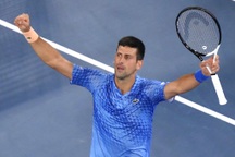 Nhiều ngôi sao bị loại, Djokovic rộng cửa vô địch Australian Open 2023