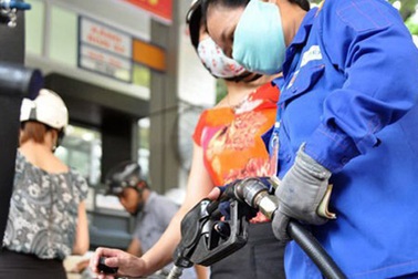 Bộ Tài chính: Không tăng thuế môi trường với xăng dầu sẽ thiệt hại cho quốc gia!