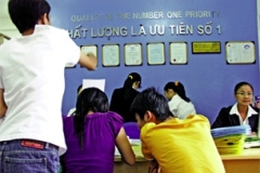 Ai bảo vệ người tiêu dùng giáo dục?