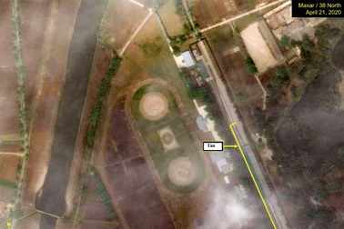 Đoàn tàu bọc thép nghi của ông Kim Jong-un xuất hiện giữa tin đồn sức khỏe