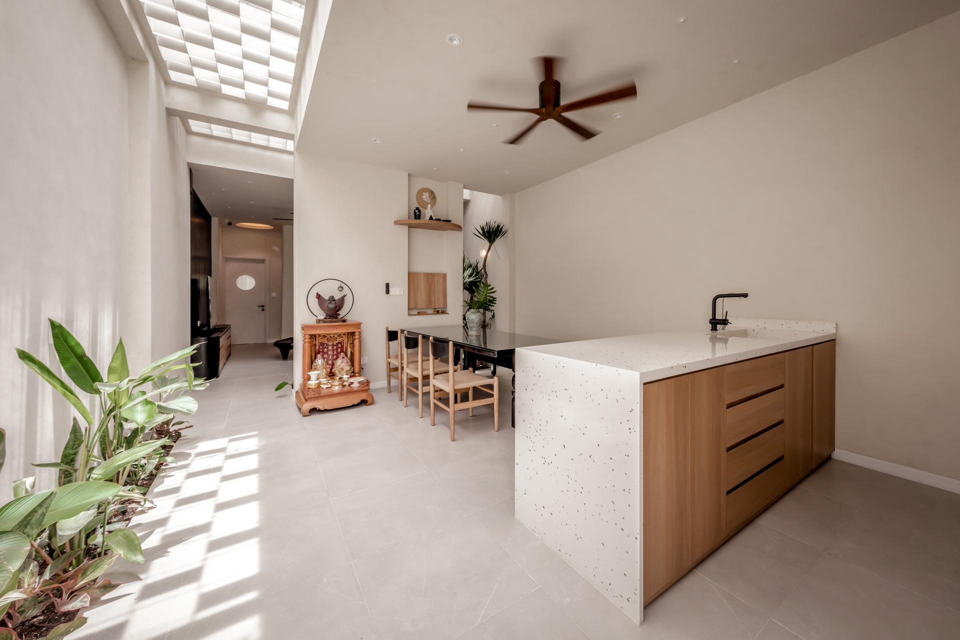 Nhà voi với 7 khu vườn ở Cần Thơ giúp cản nắng gắt, mát quanh năm - 6 Nhà voi với 7 khu vườn ở Cần Thơ giúp cản nắng gắt, mát quanh năm - 6