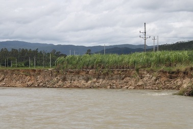 Yêu cầu thủy điện bồi thường cho dân vì xả nước gây ngập