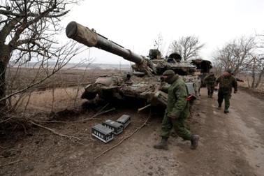 Nga thắng thế trên chiến trường Ukraine nhưng đối mặt thách thức kinh tế