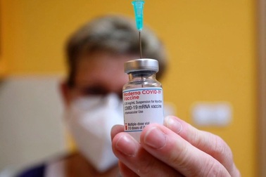 Những điều cần biết về vắc xin Covid-19 của Moderna