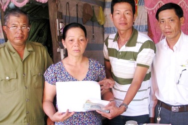 Hơn 45 triệu đồng đến với “cô gái nghèo mắc chứng bệnh quái ác”   