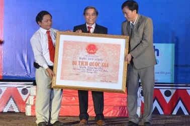 Đón nhận di tích lịch sử cấp quốc gia Điện Trường Bà