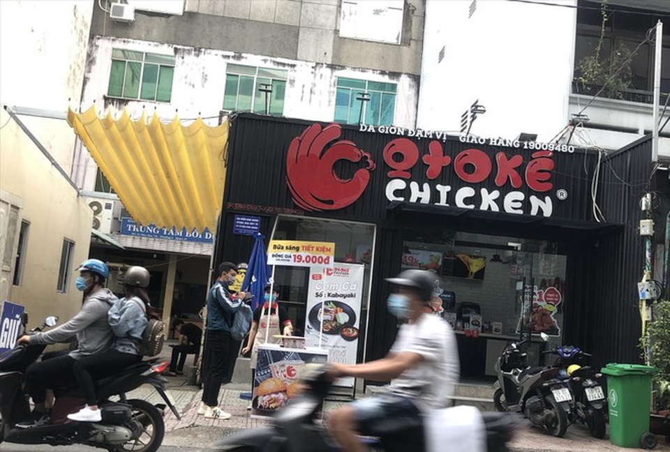 Khi đại gia cũng ra... vỉa hè - 1 Khi đại gia cũng ra... vỉa hè - 1