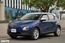 SUV đô thị cỡ A chạy xăng “chật vật” trước xe điện