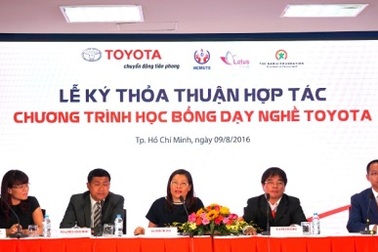 Toyota cấp học bổng học nghề và cơ hội việc làm cho các học sinh khó khăn