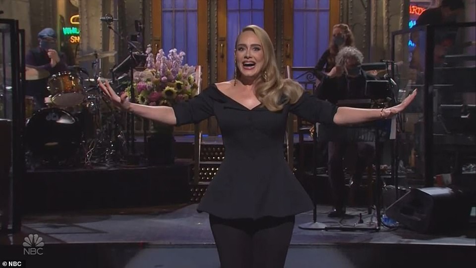 Adele tái xuất với vẻ ngoài cực khác lạ trên truyền hình - 5 Adele tái xuất với vẻ ngoài cực khác lạ trên truyền hình - 5