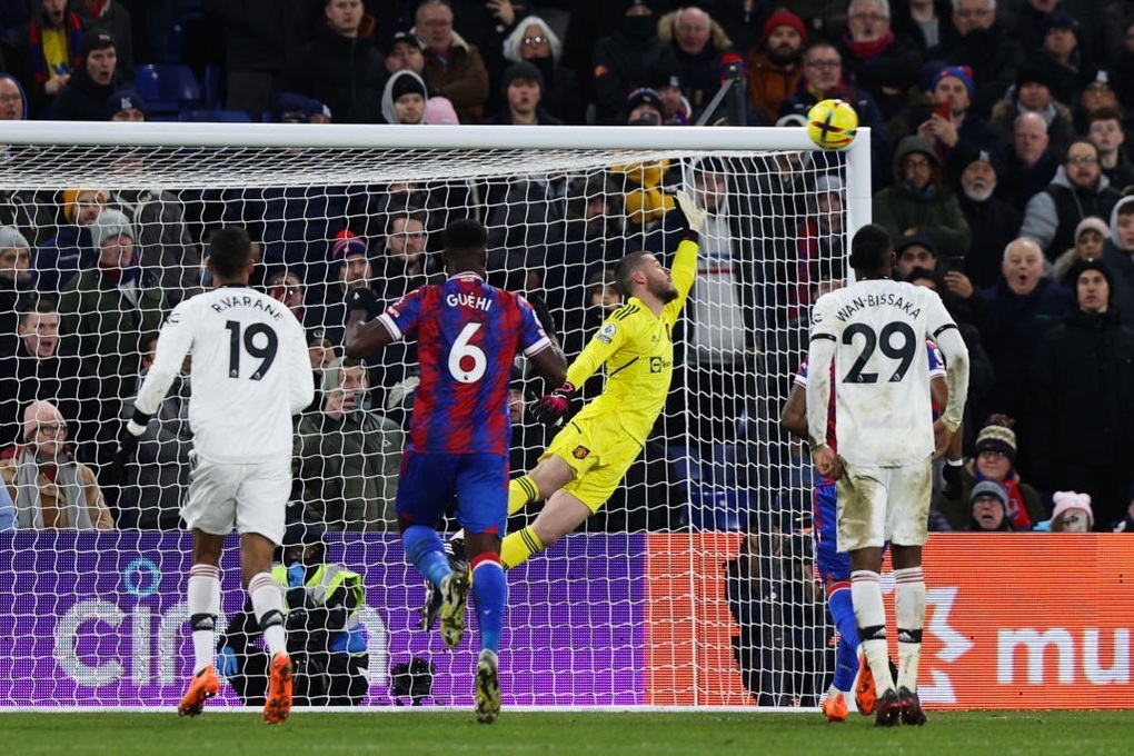 Man Utd đánh rơi chiến thắng trên sân Crystal Palace ở phút bù giờ - 2 Man Utd đánh rơi chiến thắng trên sân Crystal Palace ở phút bù giờ - 2