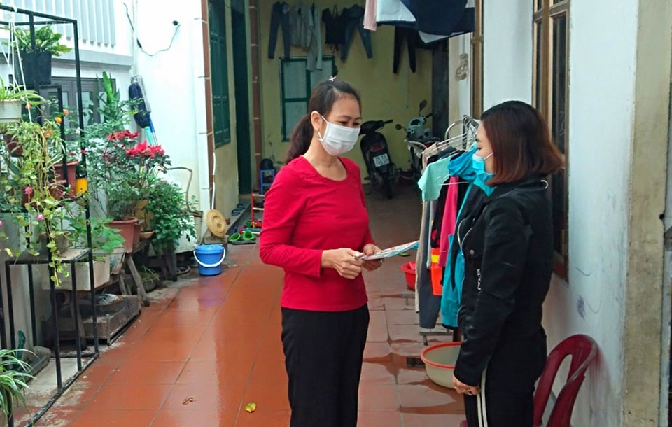 Hà Nội: Hỗ trợ nữ lao động nhập cư chống dịch Covid-19 - 1 Hà Nội: Hỗ trợ nữ lao động nhập cư chống dịch Covid-19 - 1