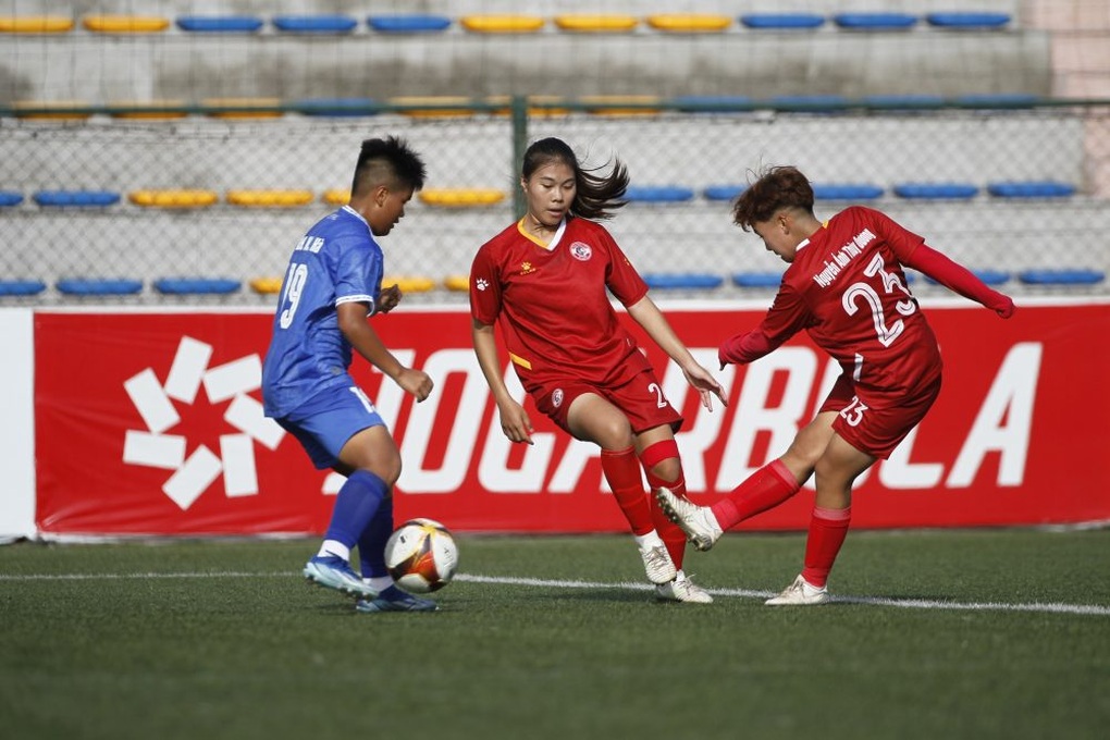 Chiến thắng ấn tượng ở giải bóng đá nữ U16 Quốc gia 2025 - 1 Chiến thắng ấn tượng ở giải bóng đá nữ U16 Quốc gia 2025 - 1