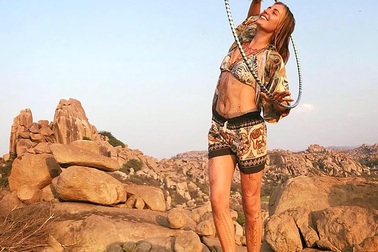 Nữ du khách ngã tử vong khi đang khỏa thân leo núi