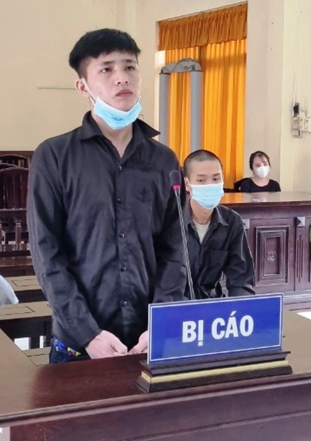 Đâm chết con nợ, chủ nợ lĩnh án 22 năm tù - 1 Đâm chết con nợ, chủ nợ lĩnh án 22 năm tù - 1