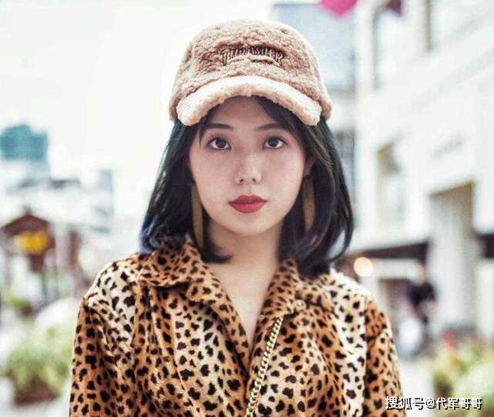 Cô gái lái cần cẩu nổi tiếng trên mạng tử vong khi đang quay clip - 5 Cô gái lái cần cẩu nổi tiếng trên mạng tử vong khi đang quay clip - 5