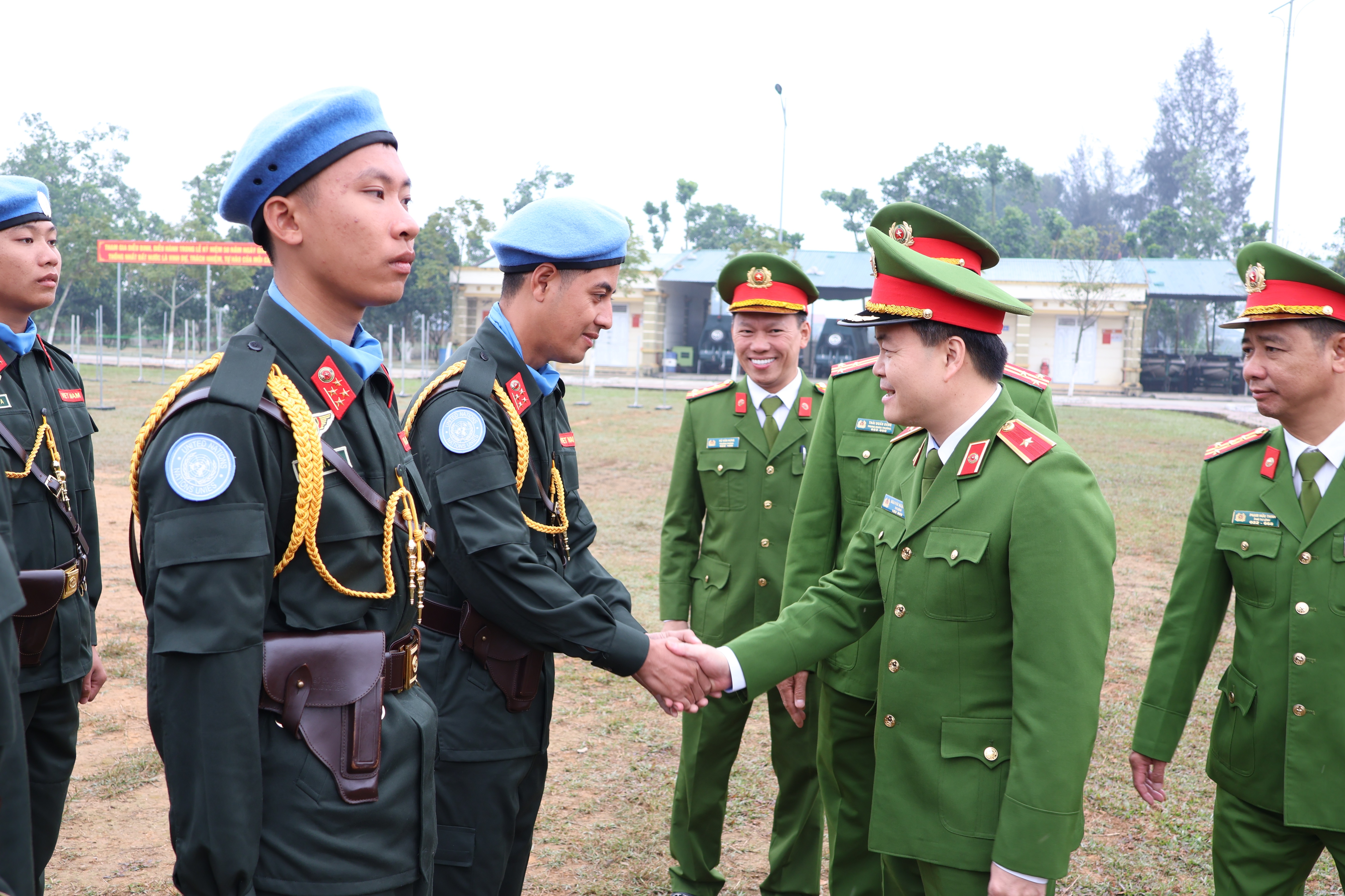 Mobile Police Commander inspects training of parade groups - 2 Tư lệnh Cảnh sát cơ động kiểm tra công tác huấn luyện các khối diễu binh - 2