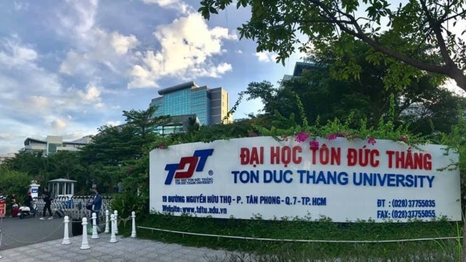 Tổng LĐLĐ VN nói gì khi tạm đình chỉ công tác hiệu trưởng ĐH Tôn Đức Thắng - 1 Tổng LĐLĐ VN nói gì khi tạm đình chỉ công tác hiệu trưởng ĐH Tôn Đức Thắng - 1