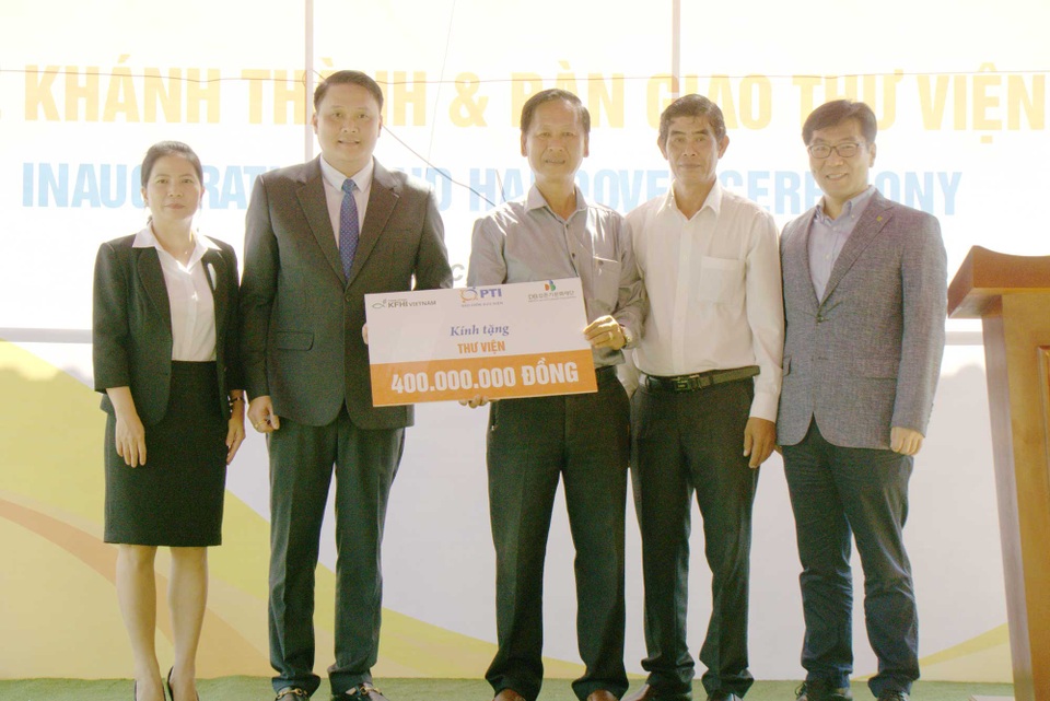 PTI trao tặng thư viện tại Bình Phước - 1