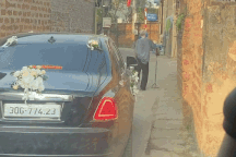 Đoàn đón dâu bị cụ ông chắn đường, phản ứng của tài xế ở Hà Nội "dậy sóng"