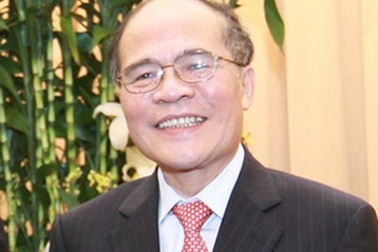 Chủ tịch QH bắt đầu thăm hữu nghị chính thức Lào