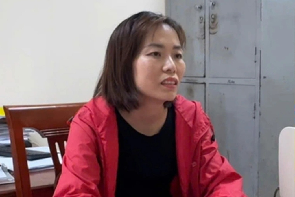 Thu giữ thêm hơn 2 tấn pháo hoa nổ trong kho hàng của người phụ nữ ở Hà Nội - 1 Thu giữ thêm hơn 2 tấn pháo hoa nổ trong kho hàng của người phụ nữ ở Hà Nội - 1