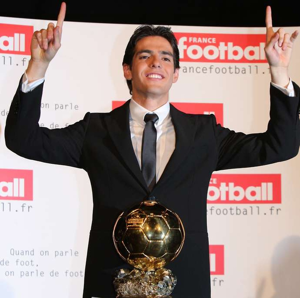 8 ngôi sao có bảng thành tích hoàn hảo hơn Messi, C.Ronaldo - 8 8 ngôi sao có bảng thành tích hoàn hảo hơn Messi, C.Ronaldo - 8