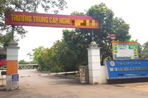 600 học viên "sốt ruột" chờ thi sát hạch lái xe ở Ninh Bình