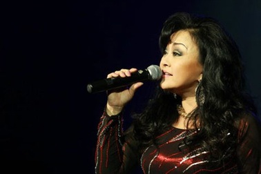 Hương Lan tái ngộ khán giả