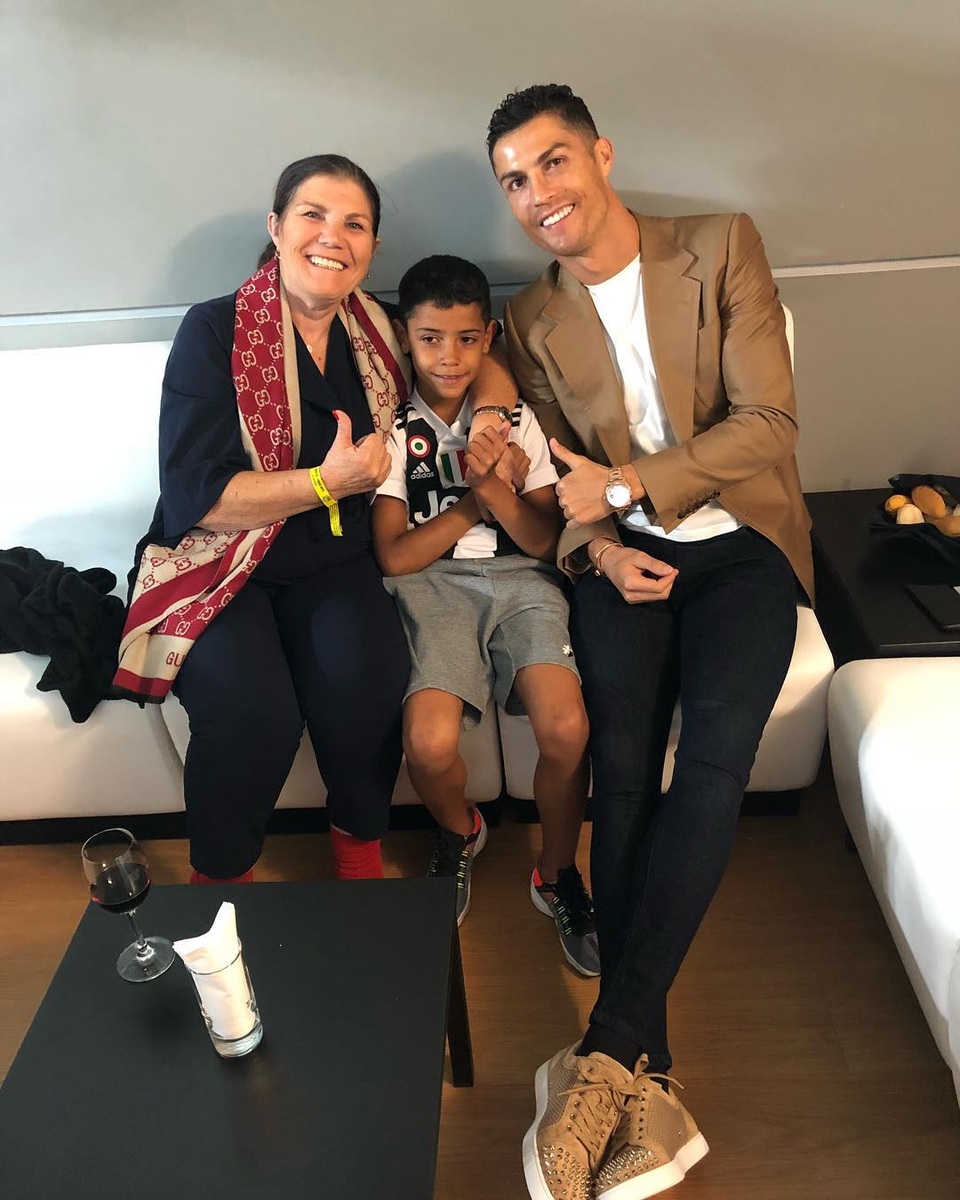 C.Ronaldo gặp rắc rối vì nhà riêng bị trộm đột nhập - 1 C.Ronaldo gặp rắc rối vì nhà riêng bị trộm đột nhập - 1