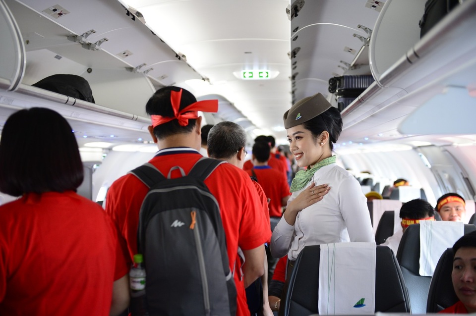 Cổ động viên Việt Nam vượt hàng ngàn km đến Manila - Philippines cổ vũ U22 Việt Nam - 3 Cổ động viên Việt Nam vượt hàng ngàn km đến Manila - Philippines cổ vũ U22 Việt Nam - 3