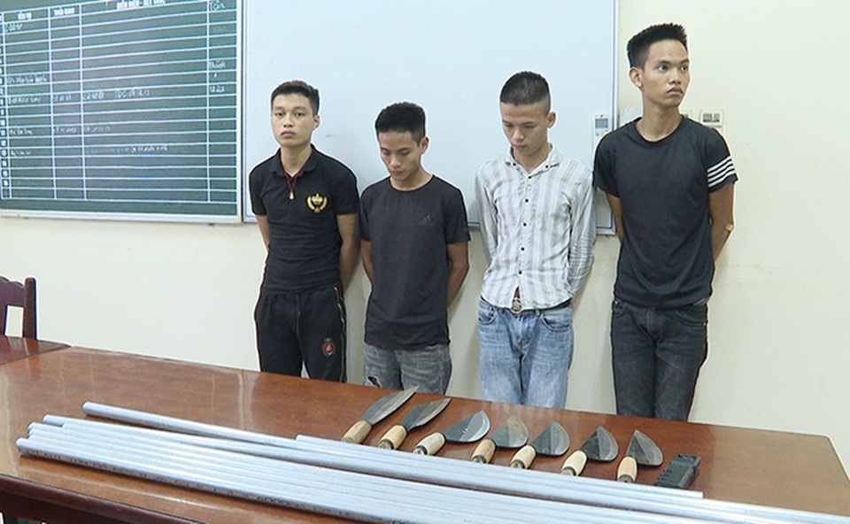 3 phụ nữ bị bắt giữ trái pháp luật, ép làm nhân viên phục vụ Karaoke - 1