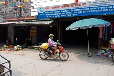 Thanh Hóa: Chủ tịch xã bán đất công bỏ tiền túi