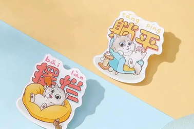 Chiếc áo in mèo lười bị cấm và chuyện Trung Quốc ứng xử với thế hệ "nằm im"