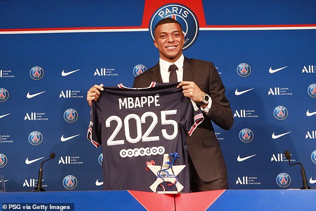 Vì sao Kylian Mbappe liên tục từ chối hào quang rực rỡ của Real Madrid? - 3 Vì sao Kylian Mbappe liên tục từ chối hào quang rực rỡ của Real Madrid? - 3