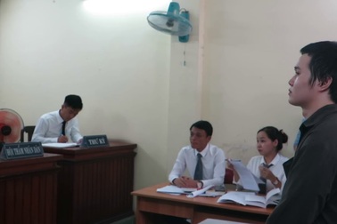 Á hậu bán dâm cho đại gia với giá 5.000 USD