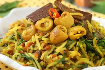 Bún xào lòng nghệ - món đặc sản thơm ngon và "trị ho" nổi tiếng xứ Huế