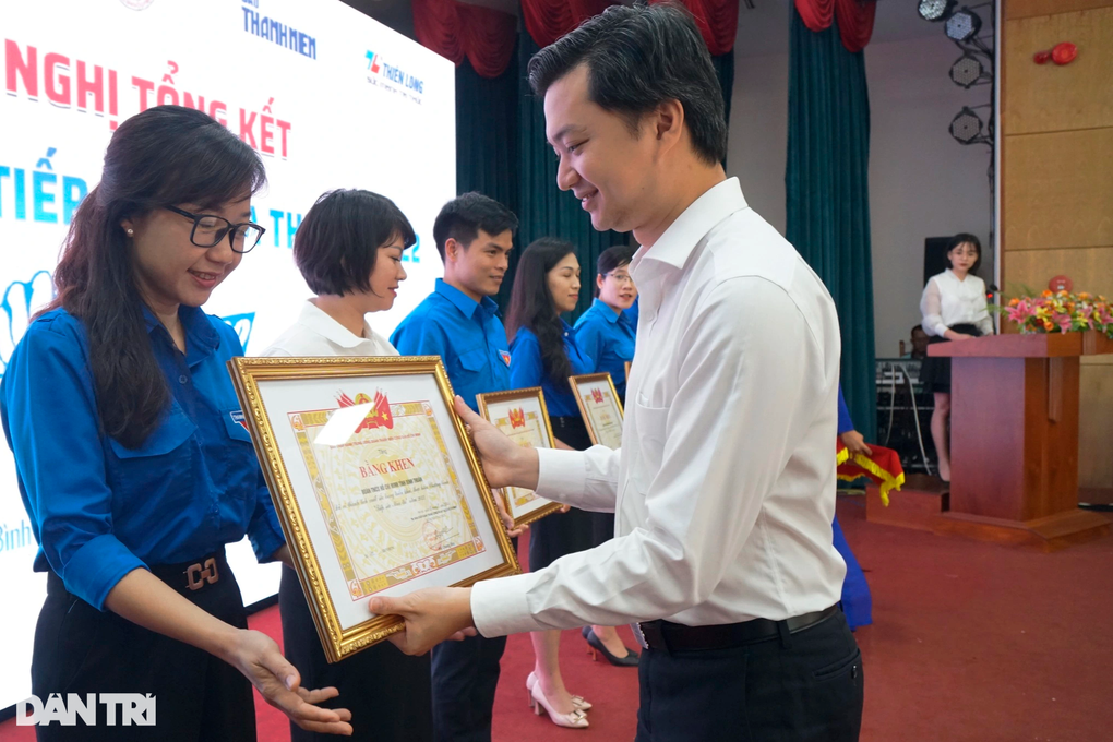Bí thư Trung ương Đoàn: Tiếp sức mùa thi cần thiết thực, tránh hình thức - 3 Bí thư Trung ương Đoàn: Tiếp sức mùa thi cần thiết thực, tránh hình thức - 3