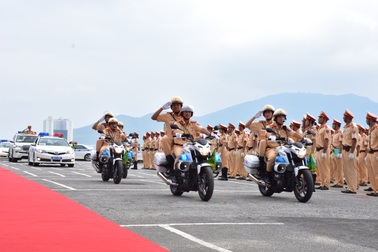 1.000 CSGT ra quân phục vụ Tuần lễ Cấp cao APEC