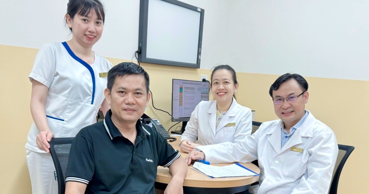 Kỹ thuật đặc biệt giúp người đàn ông tìm lại nụ cười sau hơn một năm bị co giật nửa mặt